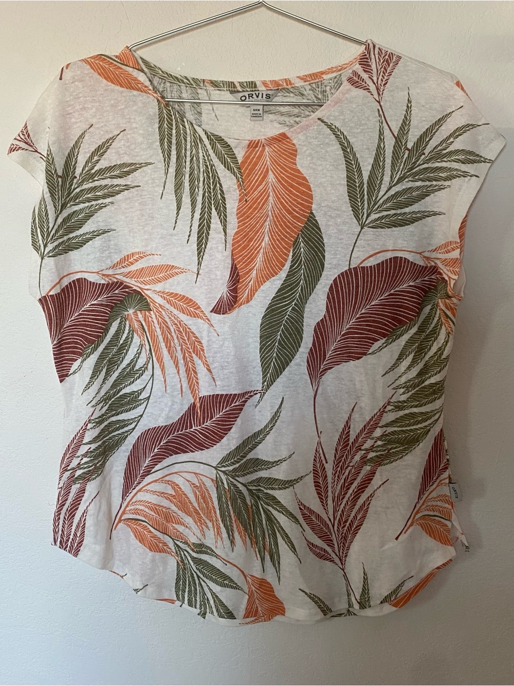 Orvis Short Sleeve Tropical Leaf Top in Orange & Olive Size Small Linen Blend